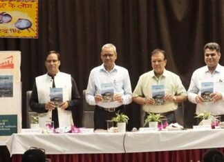 प्रोफ़ेसर हरेन्द्र सिंह असवाल की पुस्तकों “खेडा़खाल“ और “हाशिए के लोग“ का लोकार्पण