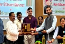 मेजर दिग्विजय सिंह रावत के सम्मान में गढ़वाल विश्वविद्यालय में आयोजित किया अभिनंदन समारोह, छात्रों से किया संवाद