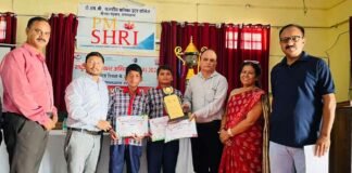 राष्ट्रीय आविष्कार अभियान कार्यक्रम के तहत आयोजित विज्ञान प्रदर्शनी में अक्षत वेदवाल रहे प्रथम