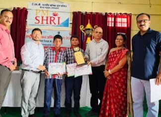 राष्ट्रीय आविष्कार अभियान कार्यक्रम के तहत आयोजित विज्ञान प्रदर्शनी में अक्षत वेदवाल रहे प्रथम