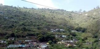 ग्रामीणों ने मोटर मार्ग के सम्बन्ध में विधायक को सौंपा ज्ञापन village bhatkoti kaljikhal block