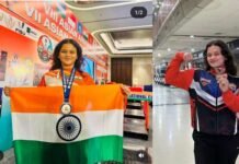 उत्तराखंड की आकृति कंडारी ने एशियन आर्म रेसलिंग कप 2024 में देश के लिए जीता सिल्वर मेडल, प्रदेश व देश का बढ़ाया मान Aakruthi Kandhari Arm Wrestler