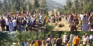 उत्तराखंड के इन दो गांवों में नहीं मनता दशहरा पर्व, पश्चाताप के लिए आपस में गागली युद्ध करते हैं दोनों गांवों के लोग Gagli War Tradition