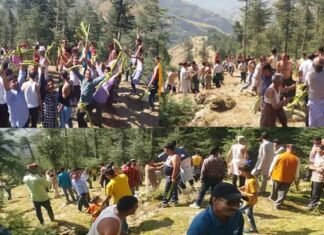 उत्तराखंड के इन दो गांवों में नहीं मनता दशहरा पर्व, पश्चाताप के लिए आपस में गागली युद्ध करते हैं दोनों गांवों के लोग Gagli War Tradition