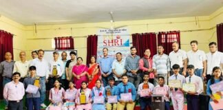 राष्ट्रीय आविष्कार अभियान के तहत आयोजित क्विज प्रतियोगिता में जीजीआईसी श्रीनगर रहा अव्वल, विज्ञान प्रदर्शनी में किशन चौहान ने मारी बाजी National Invention Campaign