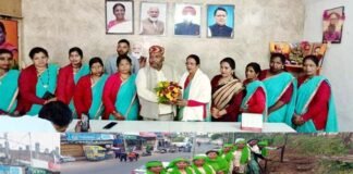 पौड़ी शहर में स्वच्छता अभियान के लिए पुष्प वाटिका महिला समूह को विधायक पोरी ने किया सम्मानित Pushp Vatika women group pauri