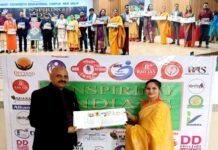 इंस्पायरिंग इंडियंस किताब में शामिल हुई उत्तराखंड की रजनी ढोंडियाल जोशी के जीवन पर आधारित प्रेरक कहानी, दिल्ली में हुआ किताब का भव्य विमोचन Inspiring Indians