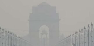 दिवाली के बाद बिगड़ी दिल्ली की हवा, आनंद विहार में 400 के पार पहुंचा AQI