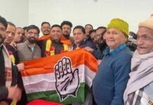 नयार घाटी सतपुली के भाजपा नेता एवं पूर्व प्रधान जगदम्बा डंगवाल ने थामा कांग्रेस का दामन Jagdamba Dangwal joined Congress