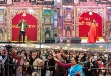 नोएडा महाकौथिग में तीसरे दिन रही इंदर आर्य और माया उपाध्याय के गीतों की धूम, सांवरी सांवरी.. त्यर खुटा का झांवरी पर जमकर थिरके दर्शक