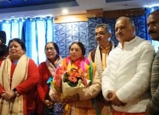 पौड़ी में कांग्रेस को बड़ा झटका: वरिष्ठ नेत्री सरिता नेगी ने थामा भाजपा का दामन Congress leader Sarita Negi joined BJP