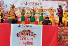 लोक गायक सौरभ मैठाणी और ख़ुशी जोशी ने ग्रेटर नोएडा में बिखेरी उत्तराखंडी लोक संस्कृति की छटा