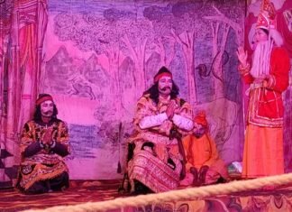 पौड़ी गढ़वाल के थैर गांव में आज से शुरू हो रहा है रामलीला का मंचन