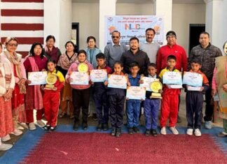 ब्लॉक स्तरीय निपुण विद्यार्थी प्रतियोगिता में ऋतिका ने मारी बाजी block level skilled student competition