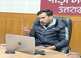 उत्तराखंडी प्रवासियों द्वारा गोद लिए गए गांवों का सर्वे कर एक सप्ताह में कार्यों डीपीआर प्रस्तुत करें, पौड़ी डीएम ने संबंधित अधिकारियों दिए निर्देश