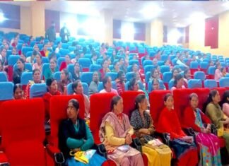कल्जीखाल सभागार में सुना गया सीएम धामी का वर्चुअल लाइव संदेश Kaljikhal auditorium