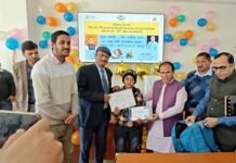 राज्य स्तरीय स्पेल जीनियस प्रतियोगिता में शिखर व मैथ्स विजार्ड में हर्षित रहे प्रथम, शिक्षा मंत्री डॉ. रावत ने किया सम्मानित Maths Wizard Harshit stood first in Spell Genius