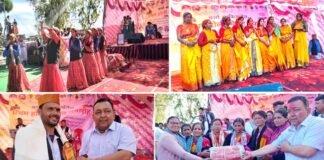 विकासखंड कल्जीखाल के साकिनखेत में पहली बार आयोजित होली मिलन समारोह में तीन पट्टियों की 69 महिला मंगल दलों किया प्रतिभाग