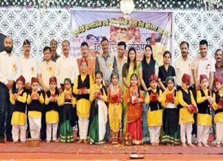 फूलदेई समाजिक एवं सांस्कृतिक कला मंच श्रीनगर द्वारा आयोजित लोकगीत प्रतियोगिता में सेंट थेरेसास कॉन्वेंट स्कूल व लोकनृत्य में शेम्फोर्ड स्कूल रहे प्रथम St. Theresa's Convent School came first