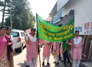 राजकीय बालिका इंटर कॉलेज श्रीनगर की छात्राओं ने पृथ्वी दिवस पर निकाली जनजागरुकता रैली public awareness rally on Earth Day