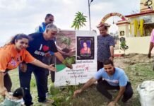 मां के नाम एक पेड़ समलौण: मातृत्व दिवस पर बच्चों ने स्वर्गीय मां के नाम गांव के मंदिरों में लगाए विभिन्न प्रजातियों के पेड़