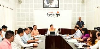 उत्तराखंड के स्कूलों में श्रीमद्भागवत गीता पढ़ेंगे बच्चे, सीएम धामी ने पाठ्यक्रम में शामिल करने के दिए निर्देश Shrimad Bhagwat Geeta in the schools of Uttarakhand