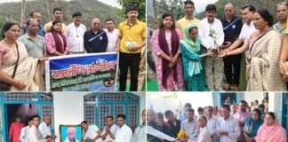समळौ॑ण पौधारोपण: दिवंगत सुंदर सिंह चौहान की स्मृति में घर के आंगन में लगाया फलदार पेड़