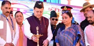 अशोक चक्र विजेता शहीद भवानी दत्त जोशी की स्मृति में आयोजित शौर्य महोत्सव में शामिल हुए सीएम धामी