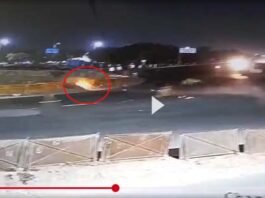 ग्रेनो वेस्ट के चार मूर्ति चौराहे पर निर्माणधीन अंडर पास में गिरी तेज रफ्तार DUCATI बाइक, युवक-युवती की मौत, एक्सीडेंट का CCTV फुटेज आया सामने DUCATI bike accident at Char Murti crossing in Greno West