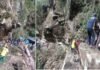 Chardham Yatra: यमुनोत्री पैदल मार्ग पर भूस्खलन, अचानक पहाड़ दरकने से मलबे में दबे यात्री, एक बच्ची की मौत landslide on Yamunotri walking path