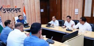मुख्यमंत्री ने दिए सारकोट की तर्ज पर प्रत्येक जिले में दो-दो आदर्श गांव बनाने के निर्देश