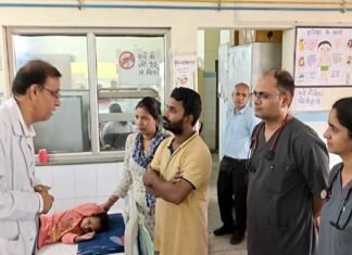 बेस हॉस्पिटल श्रीनगर के डॉक्टरों ने किया कमाल, 10 दिन तक लाइफ सपोर्ट पर रही बच्ची को बचाया, कीटनाशक से जंग जीतकर मौत के मुंह से लौटी 3 साल की मासूम 3-year-old girl save from death by the Doctors of Base Hospital Srinagar