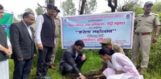 पौड़ी-टेका मार्ग पर रोपे विभिन्न प्रजाति के पौधे, जिला विधिक सेवा प्राधिकरण की पहल पर चलाया वृक्षारोपण कार्यक्रम Teka road, tree plantation