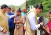 मुख्यमंत्री ने प्रभावितों के बीच पहुंचकर पोछे आंसू, कहा पूरा राज्य आपके साथ खड़ा