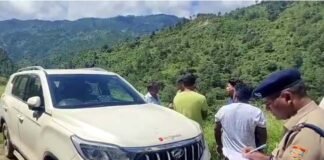 पौड़ी गढ़वाल: SUV के अंदर युवक ने खुद को गोली मारकर की आत्महत्या, सुसाइड से पहले बनाया वीडियो, आरोपी गिरफ्तार man committed suicide by shooting himself inside an SUV in Talsari village of Pauri