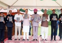 स्वतंत्रता दिवस के अवसर पर राजभवन में आयोजित हुआ स्वल्पाहार,राज्यपाल गुरमीत सिंह एवं सीएम धामी सहित अनेक गणमान्य लोगों ने किया प्रतिभाग