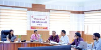 12वीं के बाद पढ़ाई छोड़ने वाली मेधावी बालिकाओं को आगे की पढ़ाई के लिए दी जाएगी आर्थिक सहायता: जिलाधिकारी