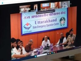 तीन दिनों के लिए रेड एवं ऑरेंज एलर्ट, सीएम धामी ने अधिकारियों को अलर्ट रहने को कहा Red and orange alert for three days, CM Dhami asked officials to remain alert