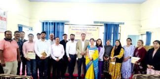 शिक्षकों को मिला “न्याय प्रेरणा शिक्षक” सम्मान, जिला न्यायालय परिसर पौड़ी में हुआ सम्मान समारोह Justice Inspiration Teacher