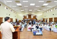 उत्तराखंड में सभी जनपदों में खोले जाएंगे वृद्ध आश्रम: सीएम धामी