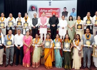 शैलेश मटियानी राज्य शैक्षिक पुरस्कार से सम्मानित हुए 16 शिक्षक, शिक्षा विभाग में होंगी 9500 भर्तियां Shailesh Matiyani State Educational Award