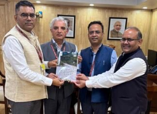 उत्तराखंड में आपदा से 5702 करोड़ का नुकसान, केंद्र सरकार से मांगा विशेष आर्थिक पैकेज, 8 सितंबर को आएगी केंद्रीय टीम Uttarakhand disaster causes loss of Rs 5702 crore