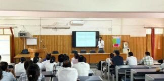 मानसिक स्वास्थ्य भी उतना ही ज़रूरी जितना शारीरिक स्वास्थ्य, विश्व आत्महत्या रोकथाम दिवस पर बेस अस्पताल श्रीनगर में जागरूकता अभियान की शुरुआत World Suicide Prevention Day