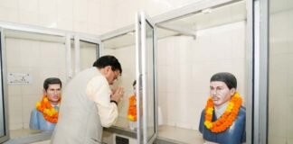 राज्य के शहीद आंदोलनकारियों को मुख्यमंत्री ने दी श्रद्धांजलि chief-minister-pays-tribute-to-martyred-agitators-of-the-state