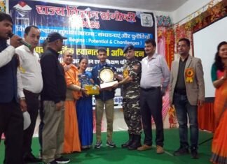 राजकीय इंटर कॉलेज जखंड के छात्र निर्मल पंवार ने राज्य स्तर पर किया नाम रोशन, राष्ट्रीय विज्ञान संगोष्ठी के लिए हुए चयनित