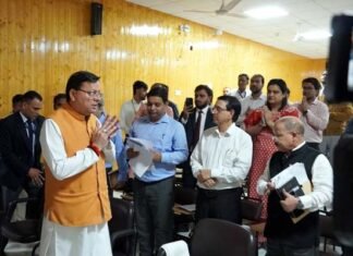 सीएम धामी ने की शारदा कॉरिडोर परियोजना की समीक्षा, बोले लोगों की भावना के अनुरूप हो निर्माण कार्य