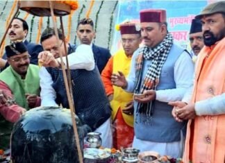 मुख्यमंत्री धामी ने लाखामंडल स्थित शिव मंदिर में की पूजा-अर्चना, 16 सूत्रीय मांग पत्र प्राप्त कर सकारात्मक कार्रवाई का दिया आश्वासन
