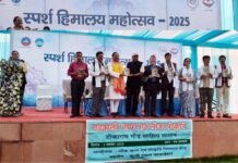 स्पर्श हिमालय महोत्सव 2025 में गढ़वाली भाषा एवं संस्कृति पर सत्र, उपन्यास ‘देवलगढ़’ का विमोचन