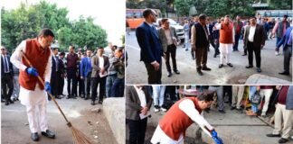 मुख्यमंत्री धामी का आईएसबीटी देहरादून में औचक निरीक्षण, गंदगी देखकर खुद उठाई झाड़ू