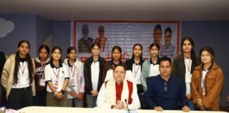 शैक्षिक भ्रमण के तहत भारत दर्शन पर निकले देवप्रयाग के छात्रों से मुख्यमंत्री ने किया संवाद